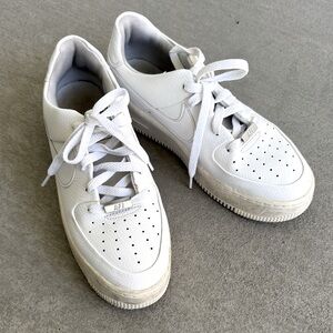 Women’s Nike Air Force 1 White Sneakers size 8